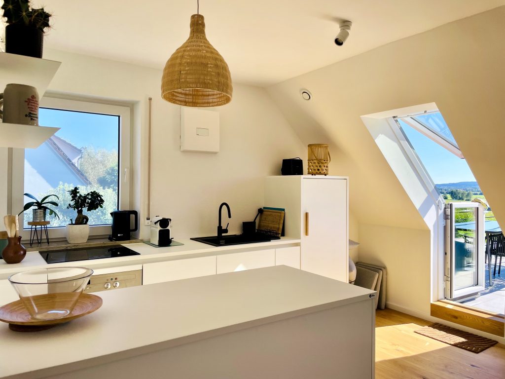 Küche zum Balkon