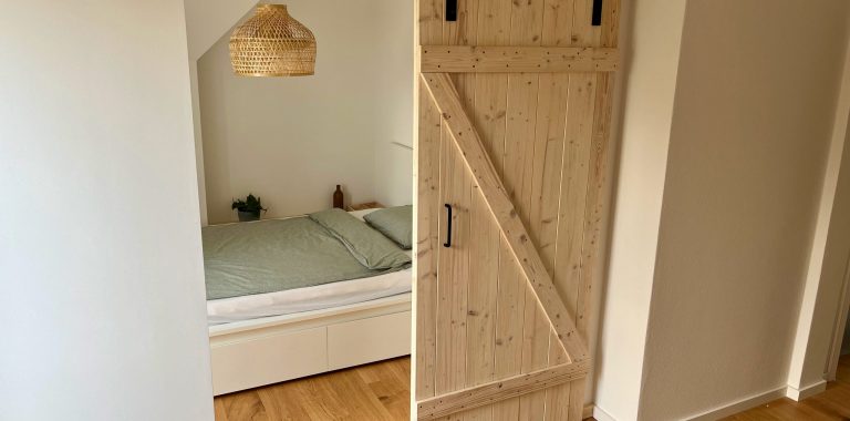 Blick in das kleine Schlafzimmer